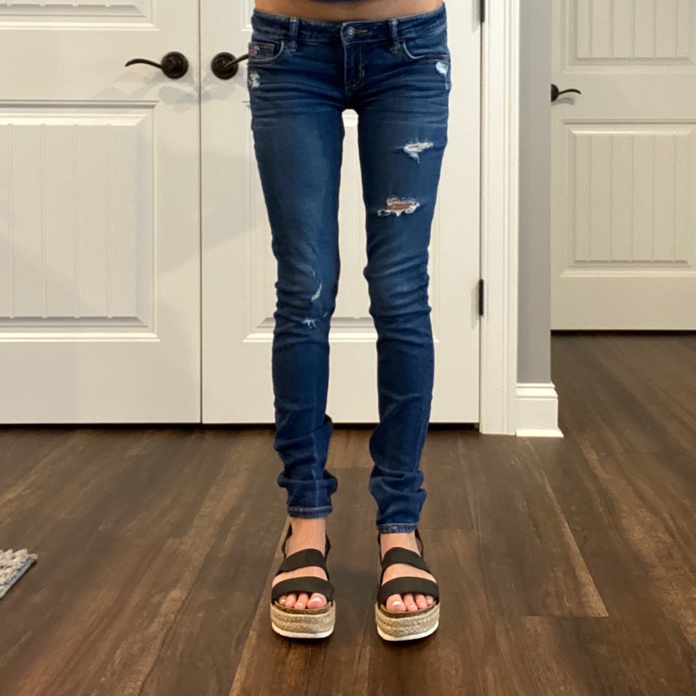 Hollister Dark Skinny Low Rise Ripped Jeans